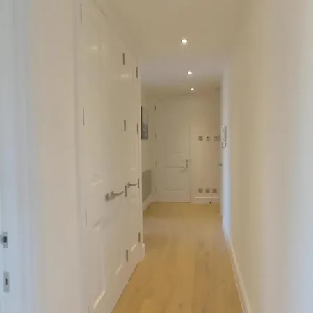 Luxe 2-slaapkamerappartement Vlak Bij De Dam Square アパート アムステルダム
