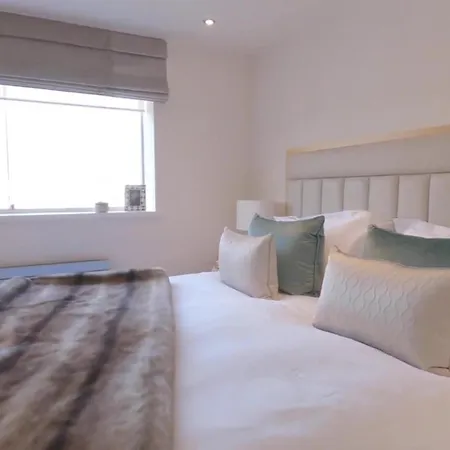 Luxe 2-slaapkamerappartement Vlak Bij De Dam Square * アムステルダム